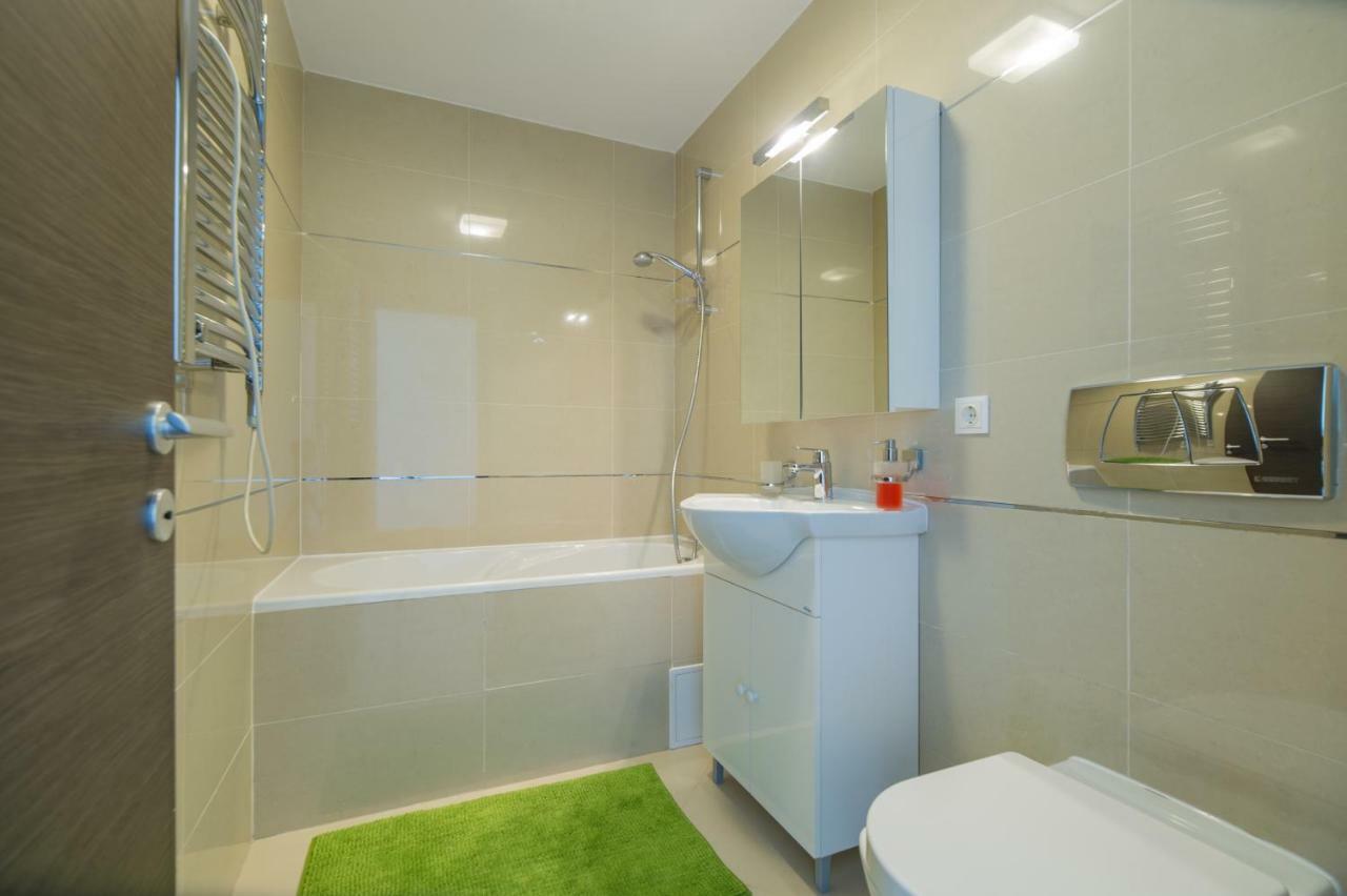 Family Apartment In Silver Mountain Resort Poiana Brasov Ngoại thất bức ảnh