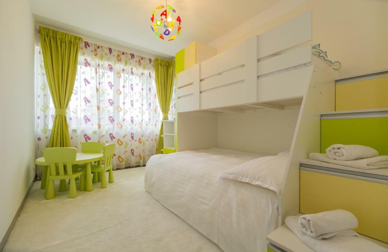 Family Apartment In Silver Mountain Resort Poiana Brasov Ngoại thất bức ảnh