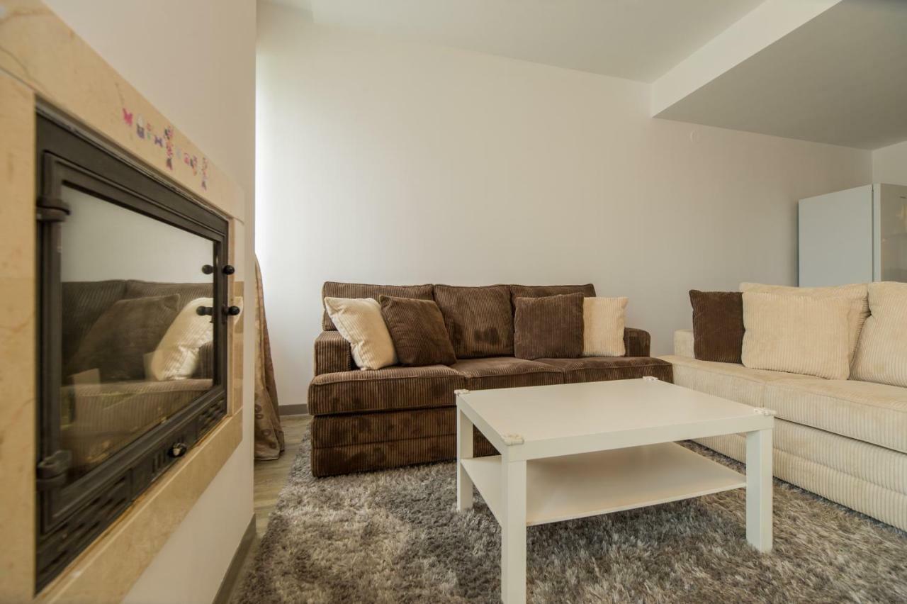 Family Apartment In Silver Mountain Resort Poiana Brasov Ngoại thất bức ảnh